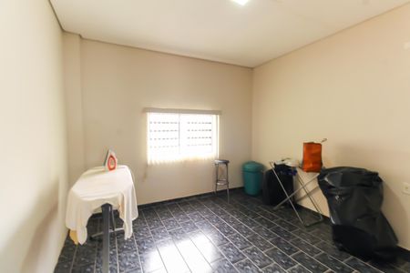 Casa para alugar com 340m², 3 quartos e 8 vagas Casa para alugar com 340m², 3 quartos e 8 vagasQuarto de Serviço