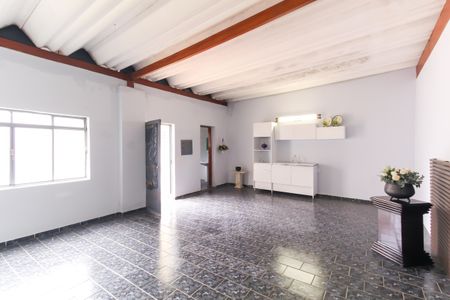 Casa para alugar com 340m², 3 quartos e 8 vagas Casa para alugar com 340m², 3 quartos e 8 vagasÁrea externa