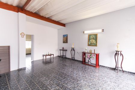 Casa para alugar com 340m², 3 quartos e 8 vagas Casa para alugar com 340m², 3 quartos e 8 vagasÁrea externa