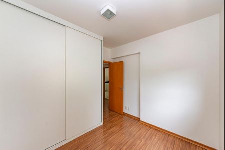 Apartamento à venda com 86m², 3 quartos e 2 vagas Apartamento à venda com 86m², 3 quartos e 2 vagasQuarto 2