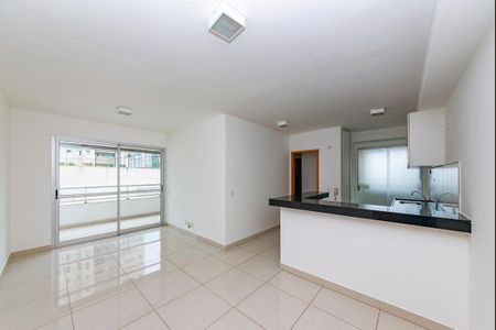 Sala de apartamento à venda com 3 quartos, 86m² em Vila da Serra, Nova Lima