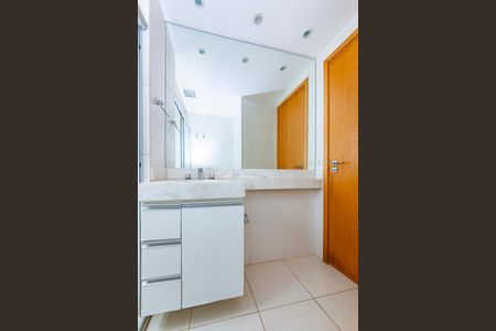 Apartamento à venda com 86m², 3 quartos e 2 vagas Apartamento à venda com 86m², 3 quartos e 2 vagasBanheiro Social