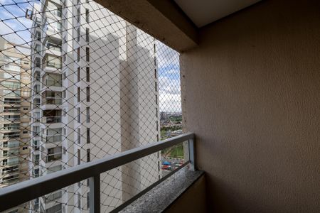 Apartamento para alugar com 70m², 2 quartos e 1 vagaVaranda