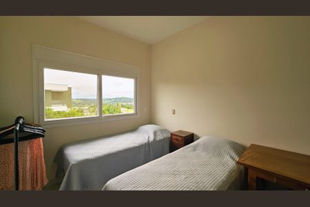 Casa de condomínio à venda com 393m², 4 quartos e 6 vagas