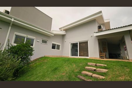 Casa de condomínio à venda com 393m², 4 quartos e 6 vagas