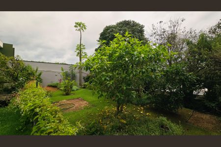 Casa de condomínio à venda com 393m², 4 quartos e 6 vagas