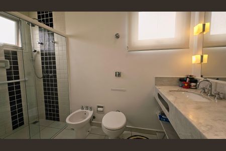 Casa de condomínio à venda com 393m², 4 quartos e 6 vagas