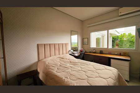 Casa de condomínio à venda com 393m², 4 quartos e 6 vagas