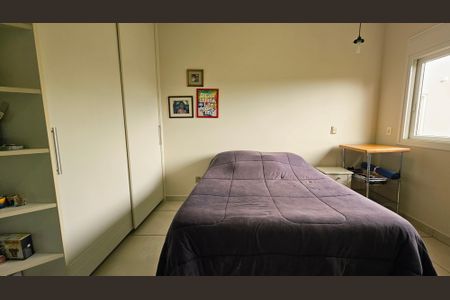 Casa de condomínio à venda com 393m², 4 quartos e 6 vagas