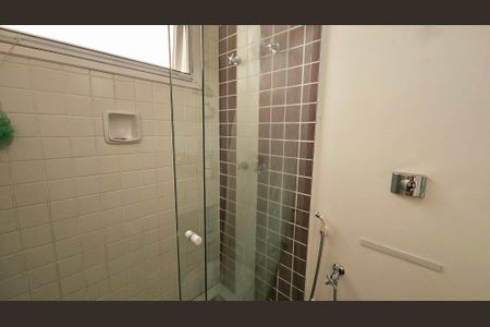 Casa de condomínio à venda com 393m², 4 quartos e 6 vagas