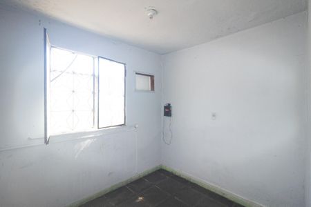 Quarto de kitnet/studio para alugar com 1 quarto, 58m² em Inhoaíba, Rio de Janeiro