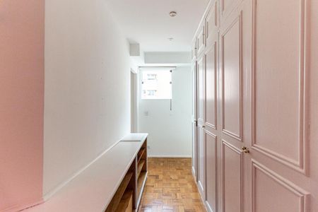 Apartamento à venda com 200m², 2 quartos e 1 vagaCloset da Suíte