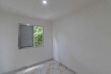 Quarto 2 de apartamento para alugar com 2 quartos, 50m² em Conjunto Residencial José Bonifácio, São Paulo