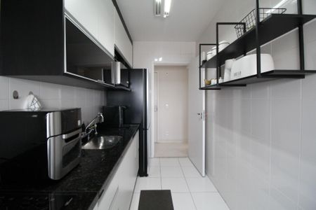 Apartamento à venda com 67m², 2 quartos e 1 vagaCozinha