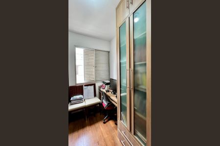 Apartamento à venda com 120m², 4 quartos e 2 vagasEscritório