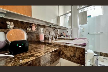 Apartamento à venda com 120m², 4 quartos e 2 vagasbanho