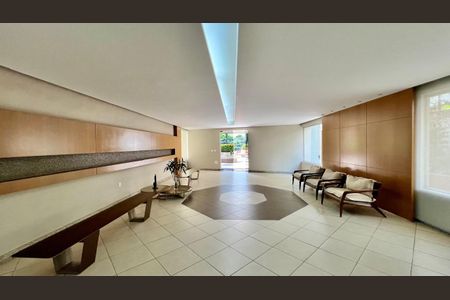 Apartamento à venda com 120m², 4 quartos e 2 vagasHall de entrada