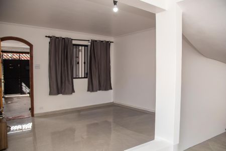 Casa para alugar com 75m², 2 quartos e 1 vagasala