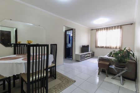 Sala de apartamento à venda com 2 quartos, 60m² em Itaquera, São Paulo