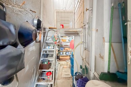 Casa à venda com 100m², 5 quartos e 1 vagaÁrea de Serviço