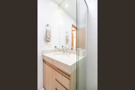 Casa de condomínio à venda com 73m², 2 quartos e 2 vagasBanheiro 2