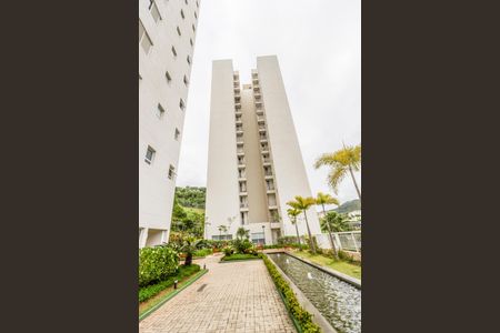 Casa de condomínio à venda com 73m², 2 quartos e 2 vagasFachada