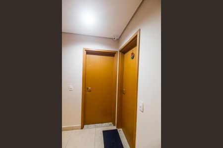 Casa de condomínio à venda com 73m², 2 quartos e 2 vagasEntrada