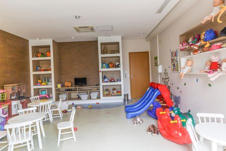 Casa de condomínio à venda com 73m², 2 quartos e 2 vagasBrinquedoteca