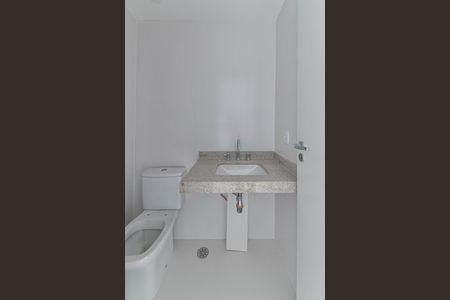 Apartamento à venda com 76m², 2 quartos e 1 vaga Apartamento à venda com 76m², 2 quartos e 1 vagaBanheiro da Suíte 1