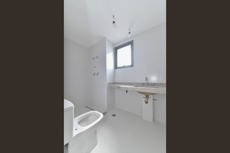 Apartamento à venda com 76m², 2 quartos e 1 vaga Apartamento à venda com 76m², 2 quartos e 1 vagaBanheiro da Suíte 2