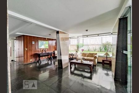 Apartamento à venda com 75m², 2 quartos e 1 vagaHall social