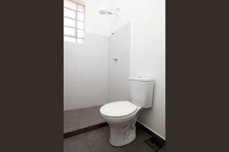 Apartamento para alugar com 75m², 2 quartos e sem vagaBanheiro
