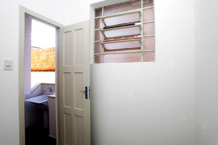 Apartamento para alugar com 75m², 2 quartos e sem vagaCozinha + Área de Serviço + Despensa