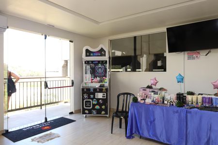 Apartamento para alugar com 42m², 2 quartos e sem vagaÁrea comum - Salão de festas