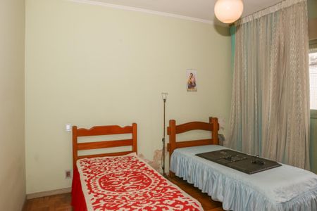 Casa à venda com 500m², 5 quartos e 2 vagasQuarto 2