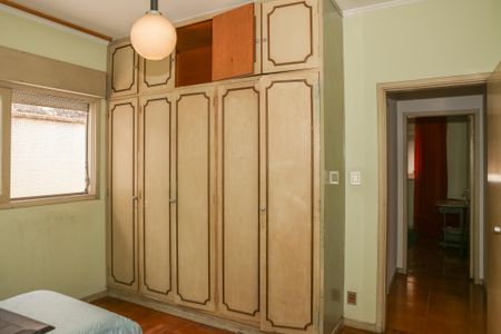 Casa à venda com 500m², 5 quartos e 2 vagasQuarto 2