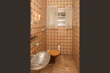 Casa à venda com 500m², 5 quartos e 2 vagasLavabo