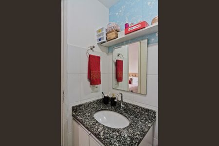 Banheiro da Suíte de apartamento para alugar com 2 quartos, 53m² em Jardim Iris, São Paulo