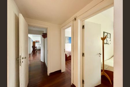 Apartamento para alugar com 184m², 4 quartos e 1 vagaCorredor