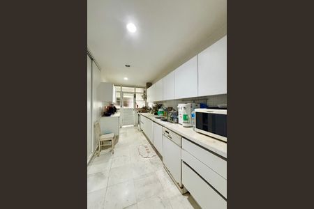 Apartamento para alugar com 184m², 4 quartos e 1 vagaCozinha