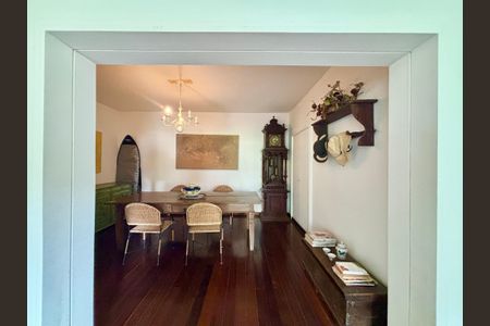 Apartamento para alugar com 184m², 4 quartos e 1 vagaSala de jantar