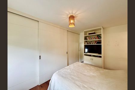 Apartamento para alugar com 184m², 4 quartos e 1 vagaSuíte