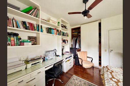 Apartamento para alugar com 184m², 4 quartos e 1 vagaQuarto 3