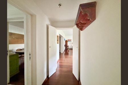 Apartamento para alugar com 184m², 4 quartos e 1 vagaCorredor