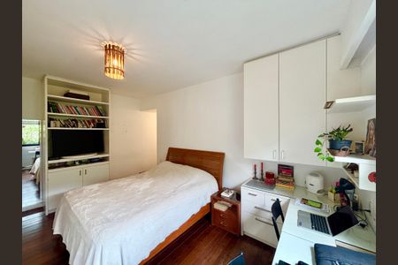 Apartamento para alugar com 184m², 4 quartos e 1 vagaSuíte