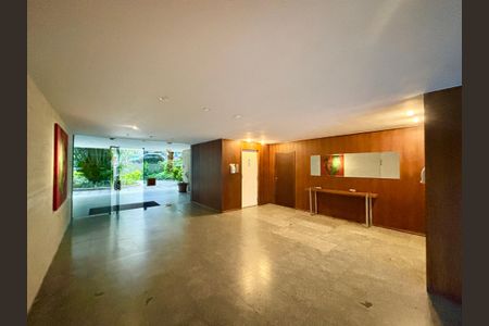 Apartamento para alugar com 184m², 4 quartos e 1 vagaÁrea comum