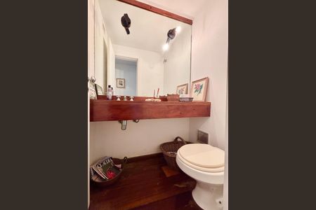 Apartamento para alugar com 184m², 4 quartos e 1 vagaLavabo