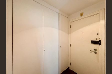 Apartamento para alugar com 184m², 4 quartos e 1 vagaCorredor