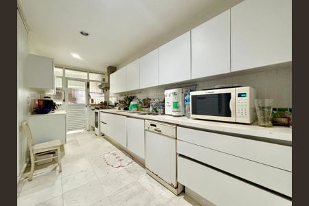 Apartamento para alugar com 184m², 4 quartos e 1 vagaCozinha