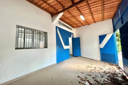 Casa à venda com 198m², 3 quartos e 3 vagasGaragem do Galpão 